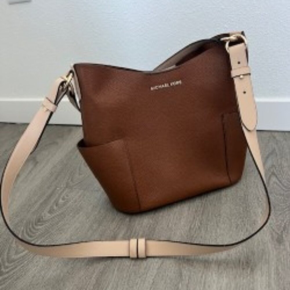 Michael Kors medium size crossbody brown purse